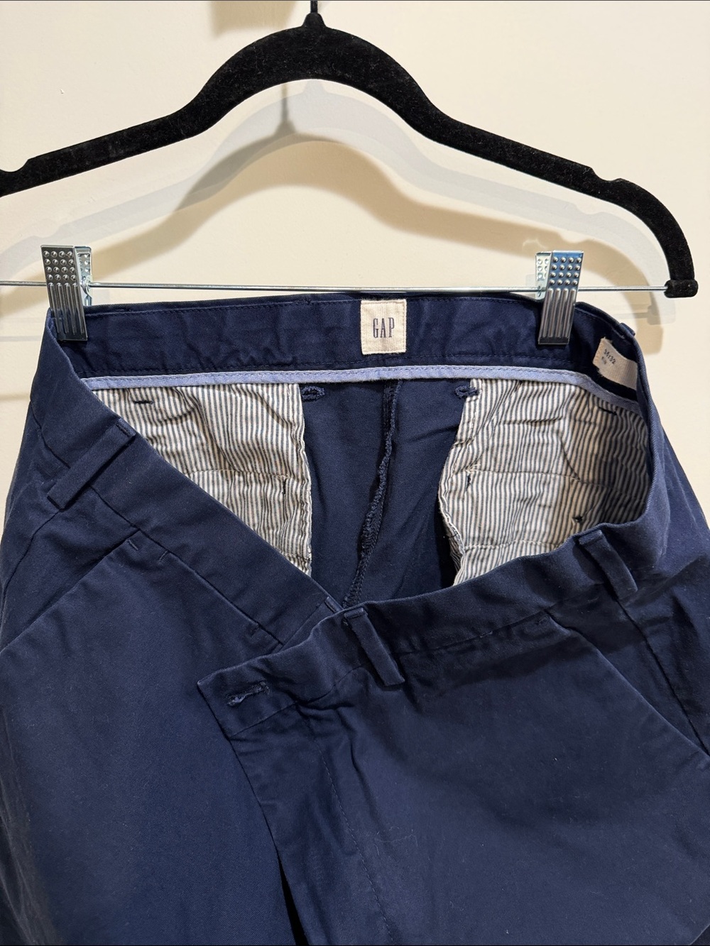 GAP Men's Navy Chino Pants - Classic Fit 36x32
